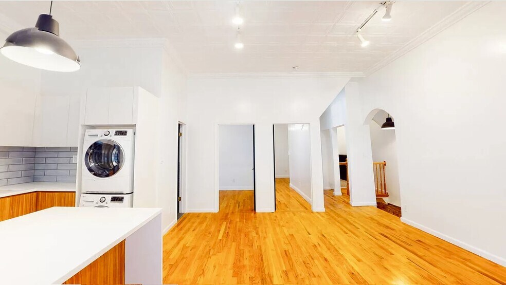 More Photos Of 248 Driggs Ave, Brooklyn Apartments For Sale