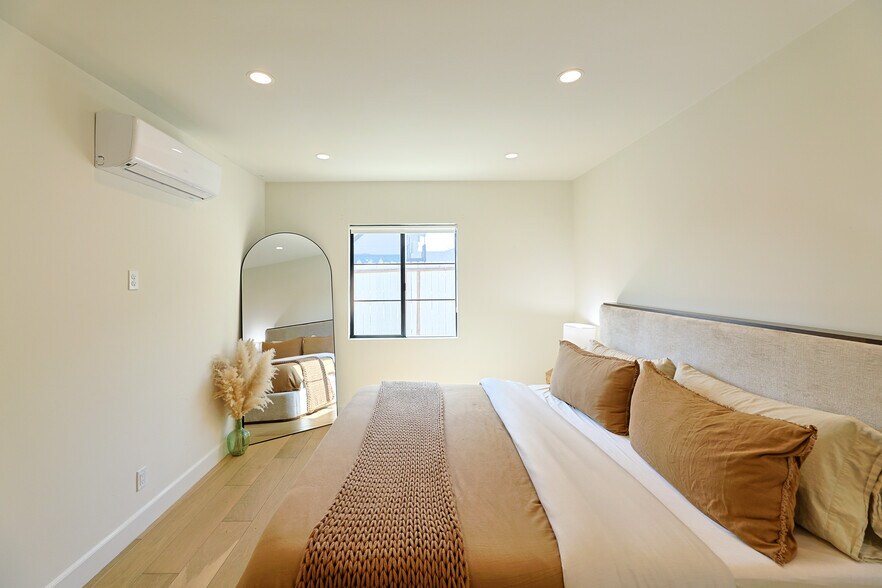 More Photos Of 22227 Pacific Coast Hwy, Malibu Apartments For Sale