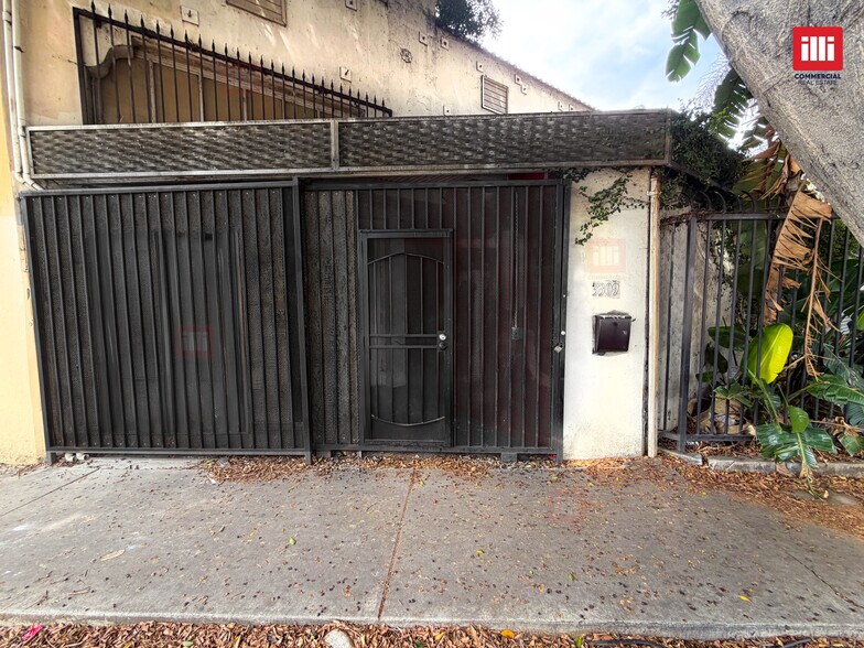 More Photos Of 3301-3311 Beverly Blvd, Los Angeles Office For Lease