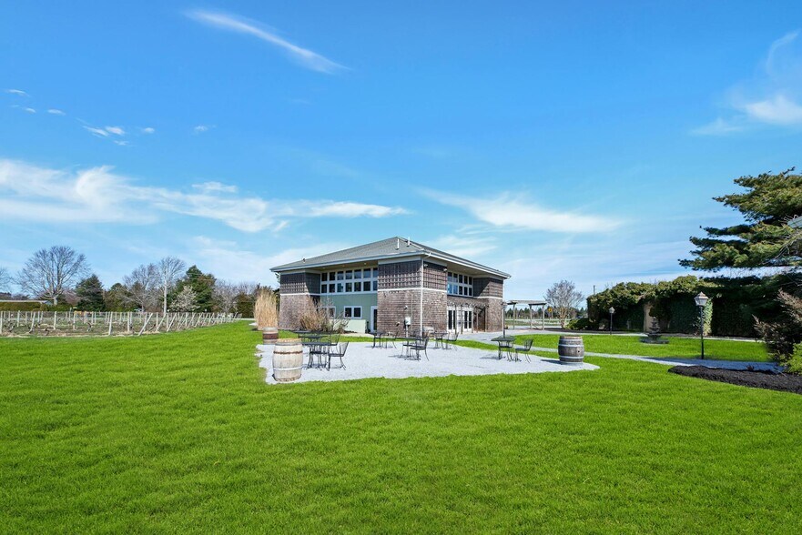 Primary Photo Of 18910 Middle Rd, Cutchogue Land For Sale