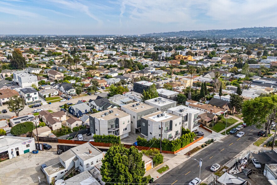 More Photos Of 1818 Thurman Ave, Los Angeles Apartments For Sale