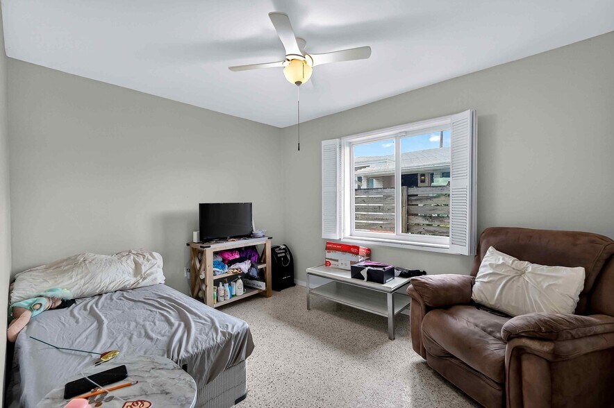 More Photos Of 8640 NE 2nd Ave, El Portal Office Residential For Sale