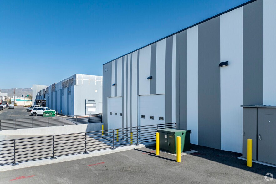More Photos Of 2609-2615 Mill St, Reno Warehouse For Lease