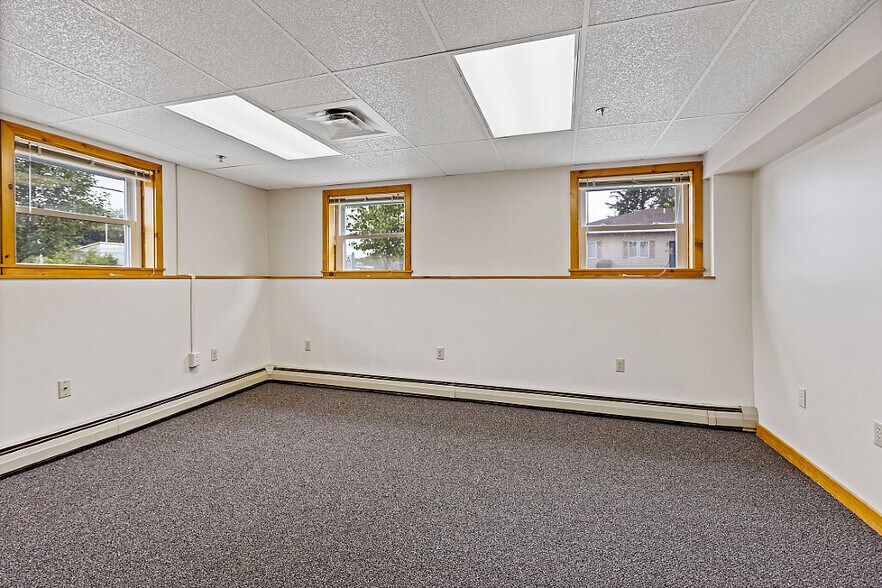 More Photos Of 323 State St, Augusta Office Residential For Sale