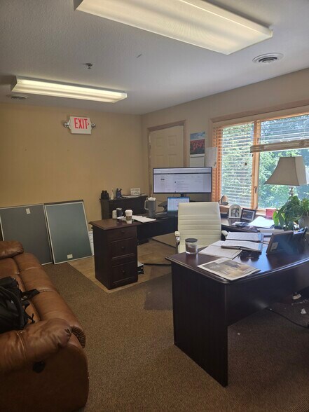 More Photos Of 3169 Fernbrook Ln N, Plymouth Office For Sale