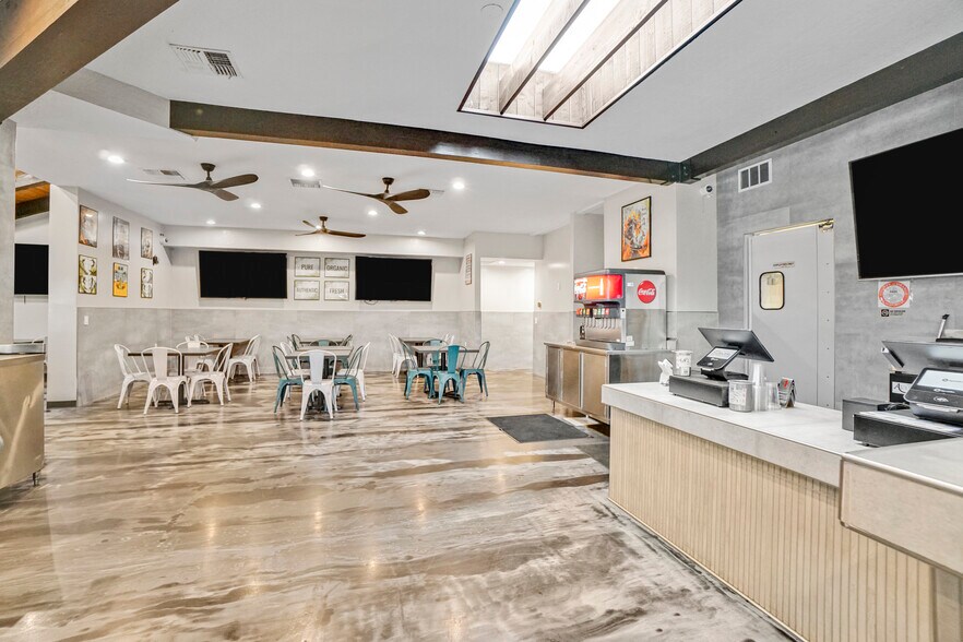 More Photos Of 1925 S El Camino Real, San Clemente Restaurant For Sale