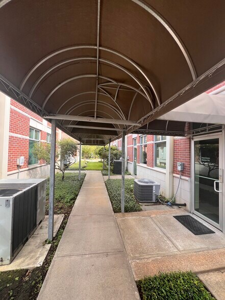 More Photos Of 3115 College Park Dr, Conroe Medical For Sale