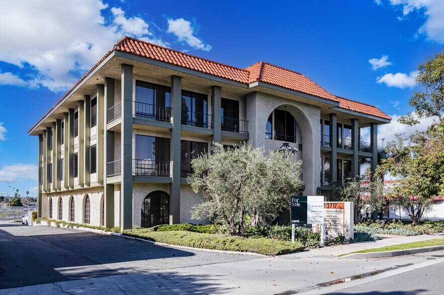 More Photos Of 23717 Hawthorne Blvd, Torrance Office For Lease