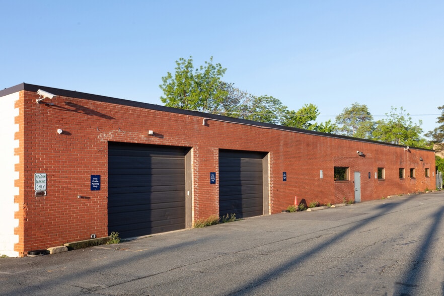 Primary Photo Of 5706-5712 Frederick Ave, Rockville Warehouse For Lease