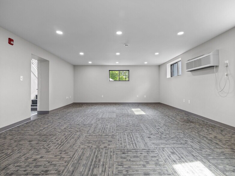 More Photos Of 950 Boylston St, Newton Office For Sale