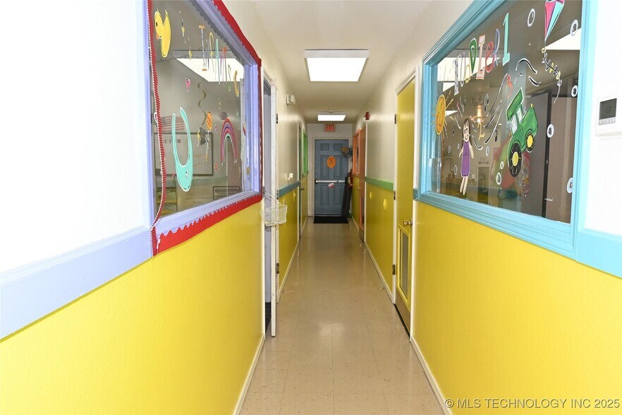 More Photos Of 1104 Campbell Rd, Warner Freestanding For Sale