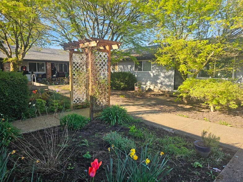 More Photos Of 3118-3124 19th Pl, Forest Grove Apartments For Sale