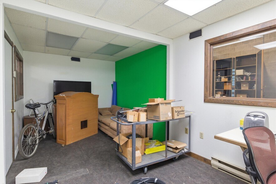 More Photos Of 149 NY-28N, North Creek Manufacturing For Sale