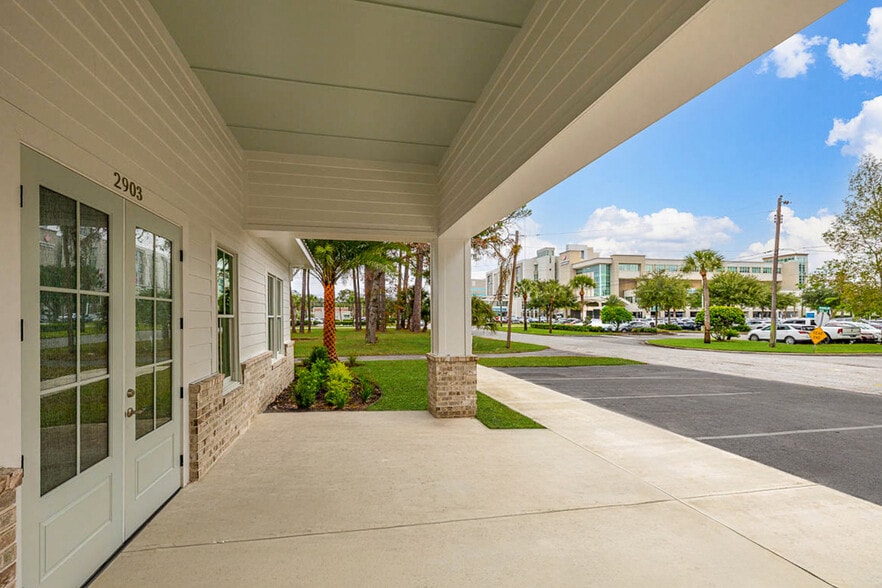 More Photos Of 2903 Kemble Ave, Brunswick Medical For Lease