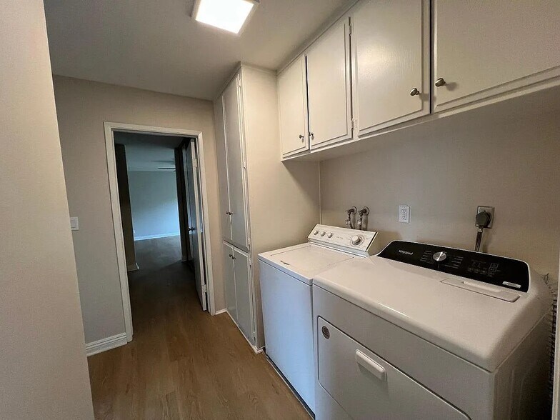 More Photos Of 1102 Pacific Beach Dr, San Diego Apartments For Sale