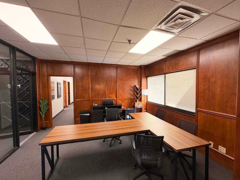 Primary Photo Of 3901 Airport Fwy, Bedford Office For Lease