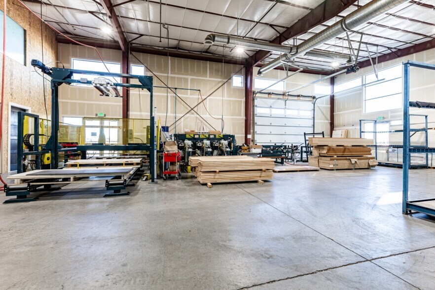 More Photos Of 441 W 12th St, Ogden Manufacturing For Lease