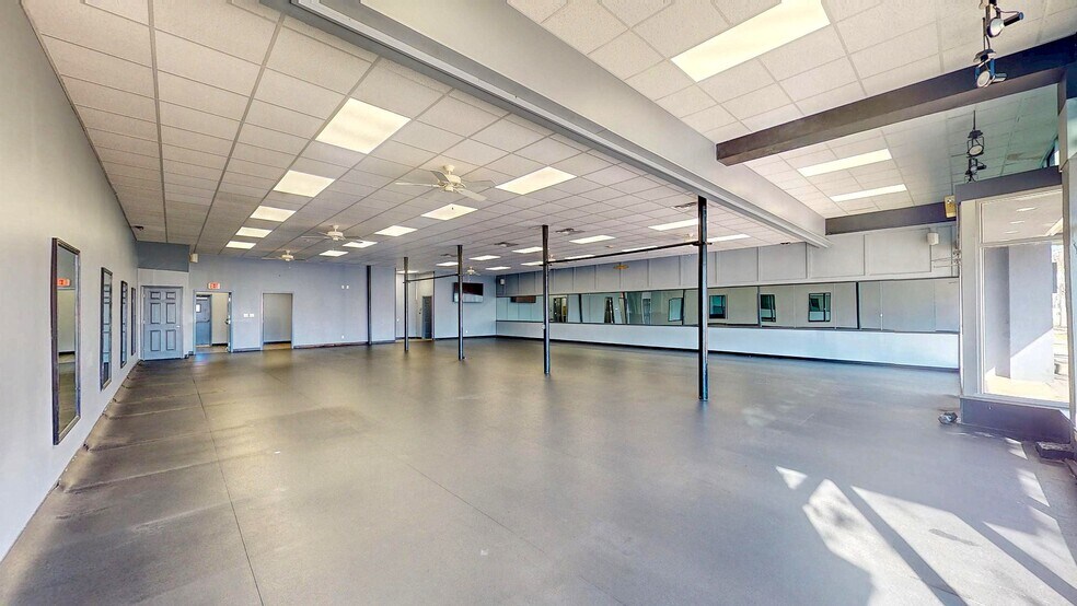 More Photos Of 1077 S Main St, Milan Storefront Retail Office For Sale