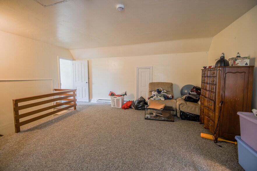 More Photos Of 1 S Main St, Richlandtown Apartments For Sale