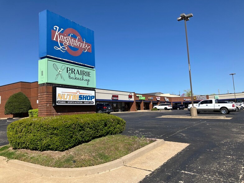 Primary Photo Of 401-435 E 2nd Ave, Owasso Storefront Retail Office For Lease