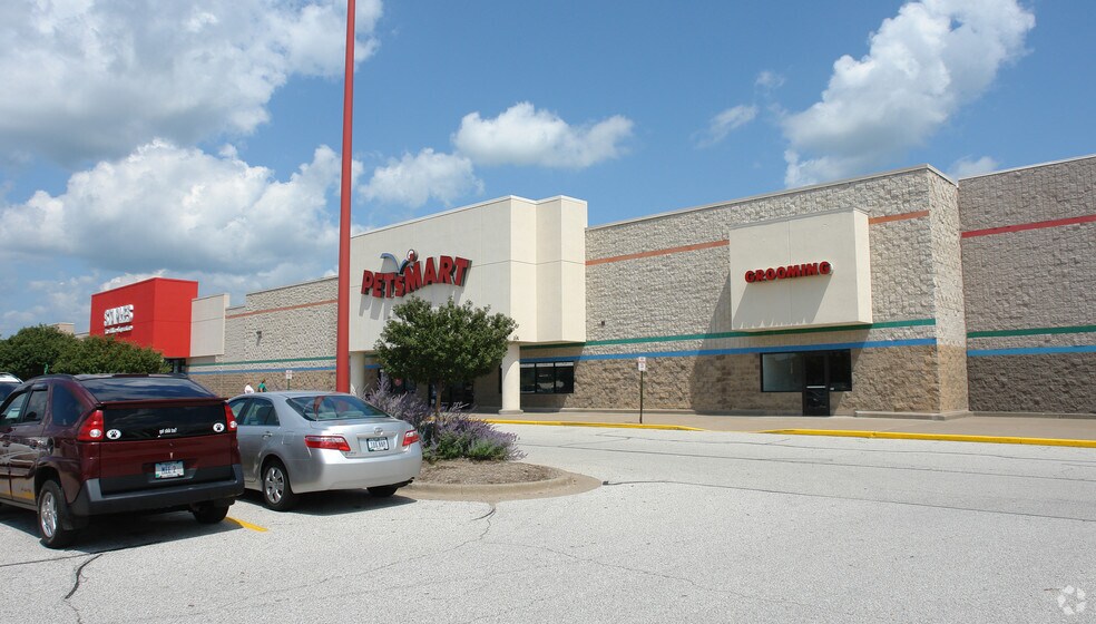 More Photos Of 5236 Elmore Ave, Davenport Unknown For Lease