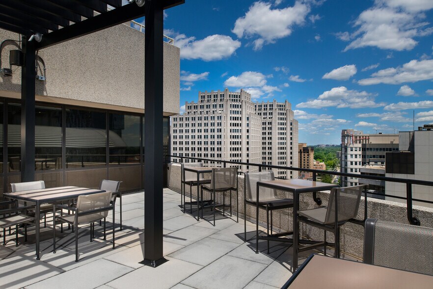 More Photos Of 3 Bethesda Metro Center, Bethesda Coworking Space