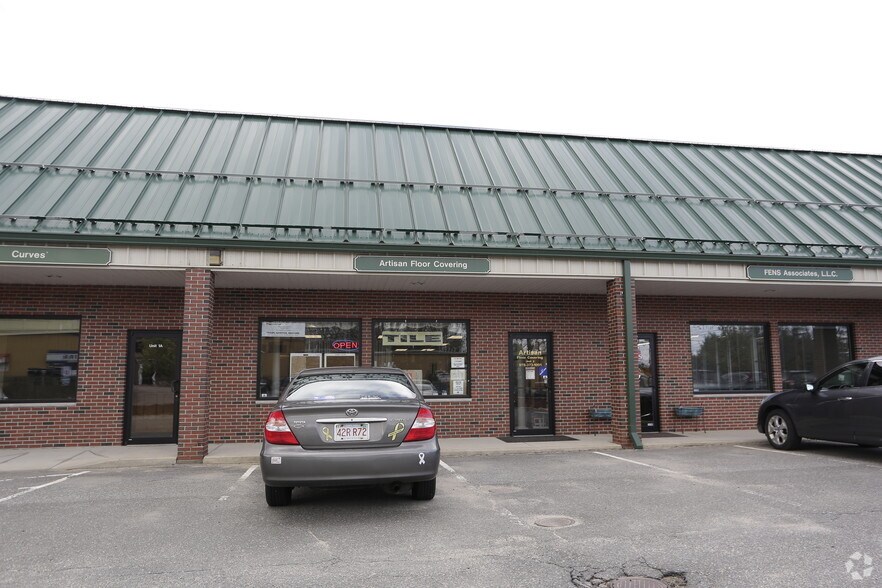 More Photos Of 939-941 Salem St, Groveland Storefront Retail Office For Sale