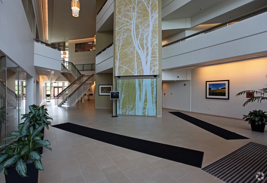 More Photos Of 4551 W 107th St, Overland Park Office For Lease