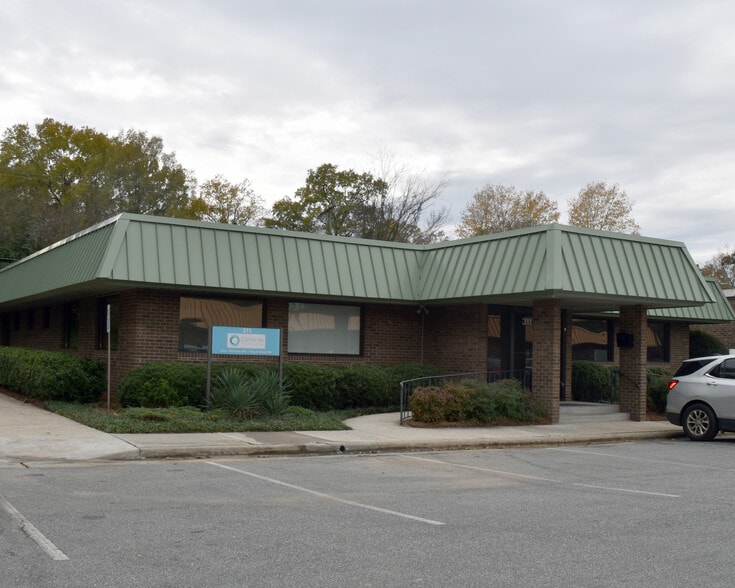 Primary Photo Of 311 W Wendover Ave, Greensboro Medical For Lease