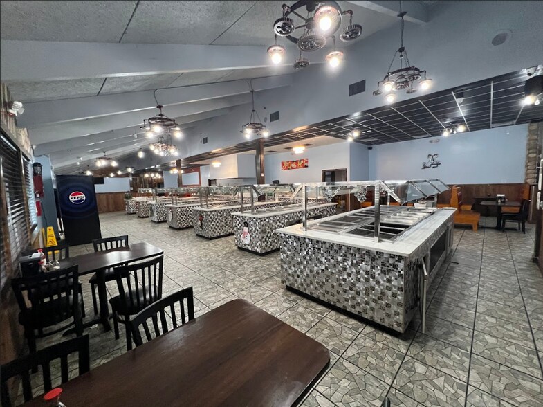 More Photos Of 1505 Manchester Expy, Columbus Restaurant For Lease