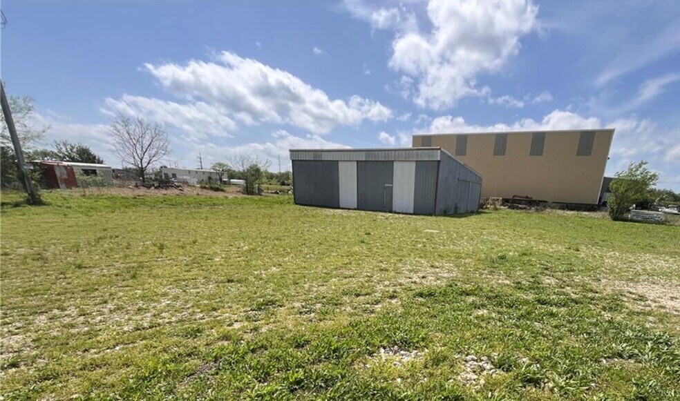More Photos Of 2428 N US Highway 169, Coffeyville Industrial For Sale