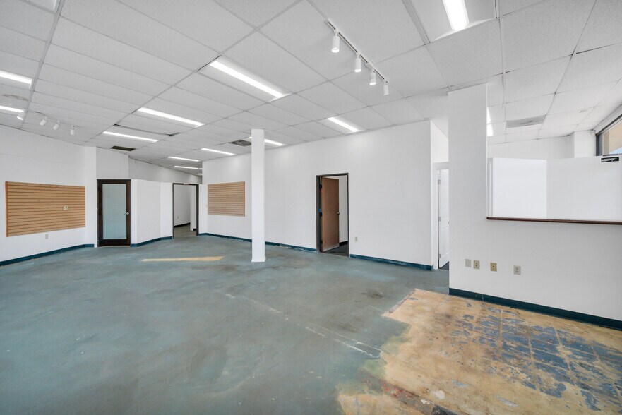 More Photos Of 1501-1521 Cabrillo Ave, Torrance Storefront For Lease