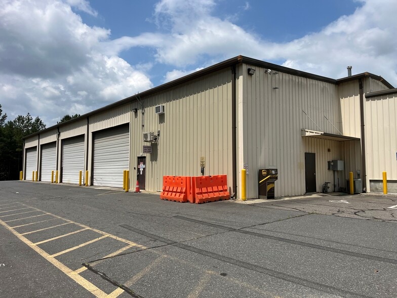 More Photos Of 1384 Camp Creek Rd, Lancaster Truck Terminal For Sale