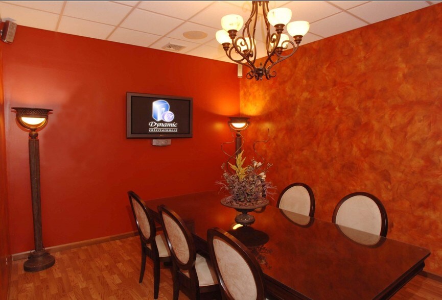 More Photos Of 150 Jerusalem Ave, Massapequa Office For Sale