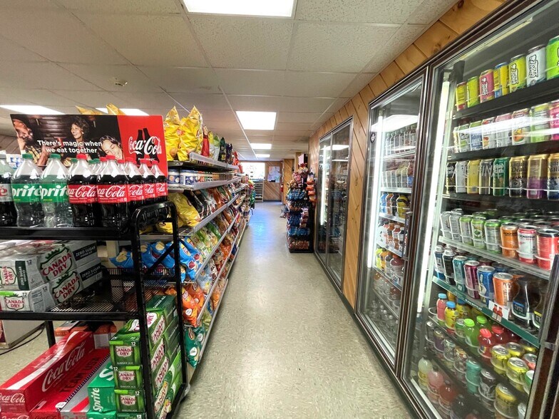 More Photos Of 21 Corinna Road Rd, Saint Albans Convenience Store For Sale