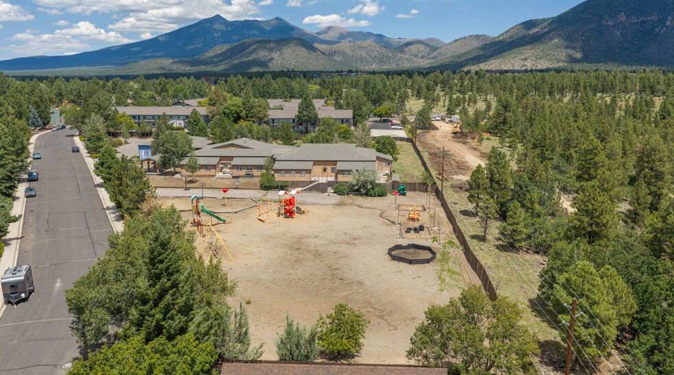 More Photos Of 850 N Locust St, Flagstaff General Retail For Sale