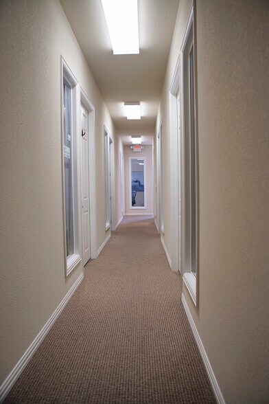 More Photos Of 3918 Telephone Rd, Lake Worth Medical For Lease