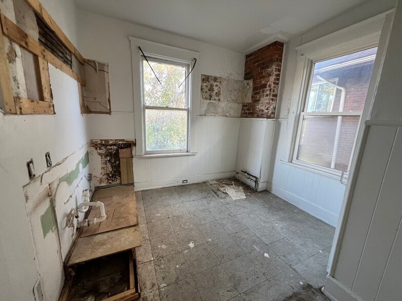 More Photos Of 2600-2604 Melrose Ave, Cincinnati Apartments For Sale