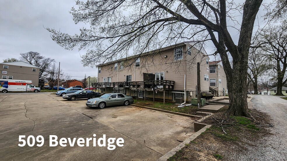More Photos Of 600 S Washington St, Carbondale Apartments For Sale