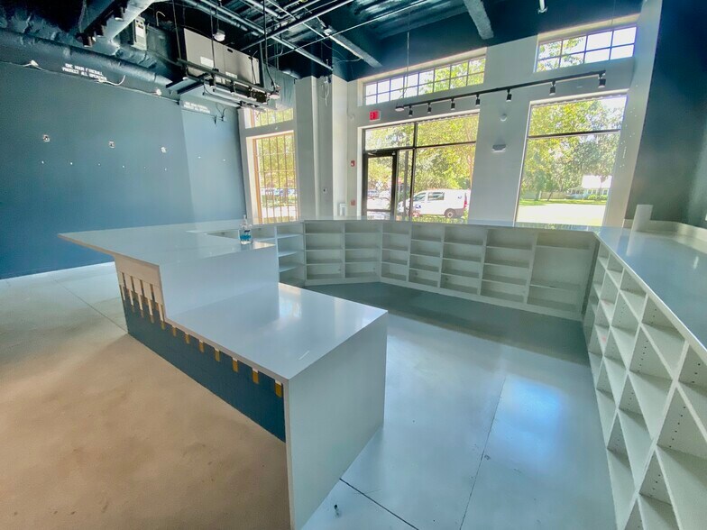 More Photos Of 270 W Plant St, Winter Garden Office For Lease