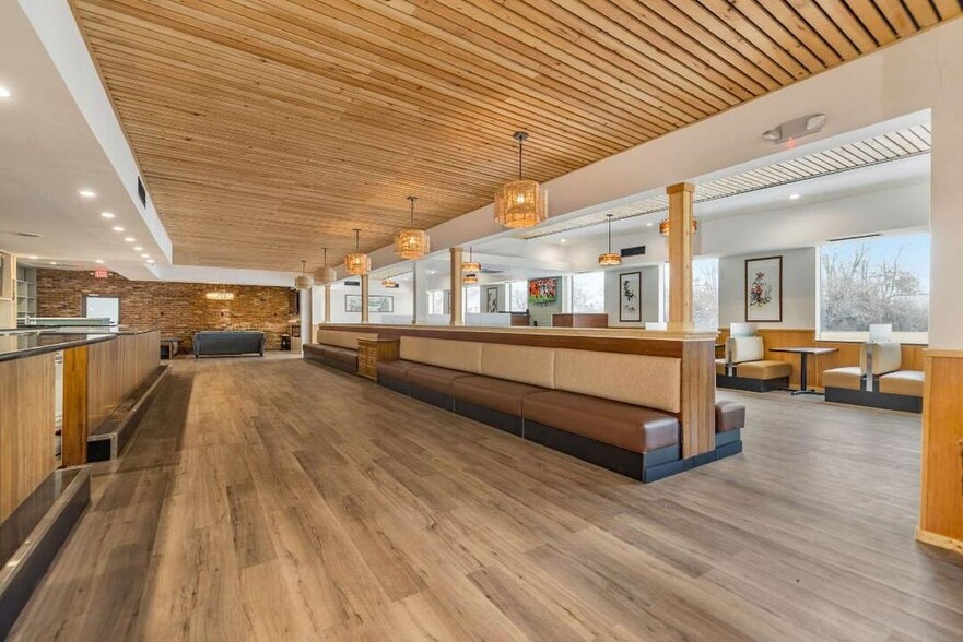 More Photos Of 2505 Wilmington Pike, Dayton Restaurant For Sale