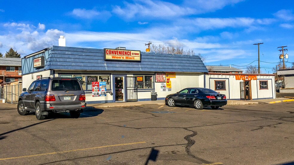 Primary Photo Of 105 Sheridan Blvd, Lakewood Convenience Store For Sale