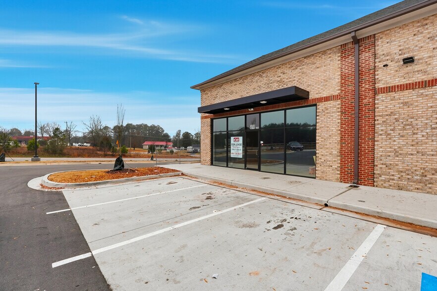 More Photos Of 1255 New Hope Rd, Lawrenceville General Retail For Lease