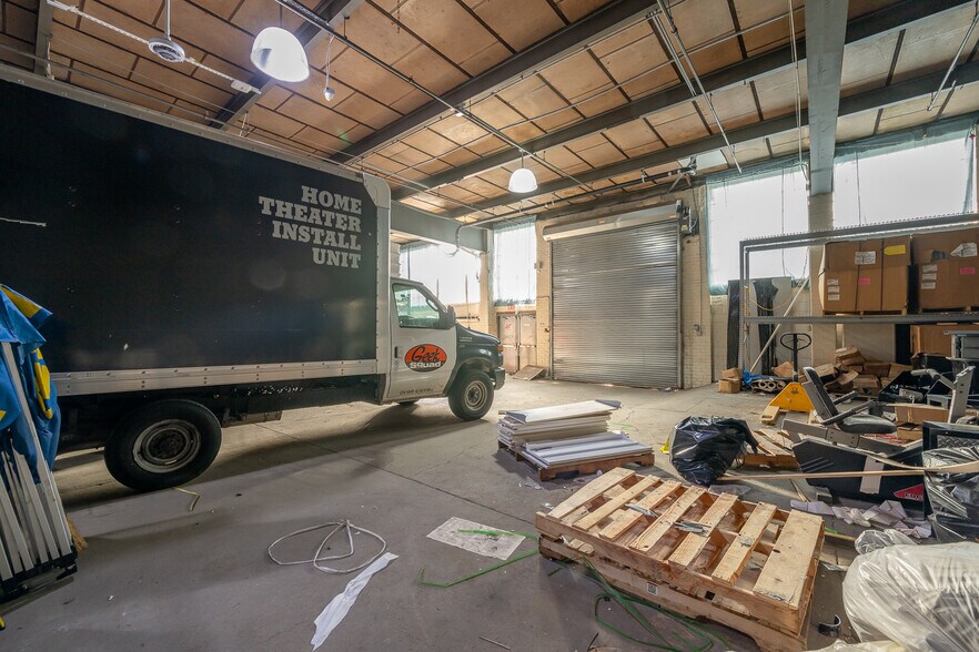 More Photos Of 4829 31st Pl, Long Island City Warehouse For Lease