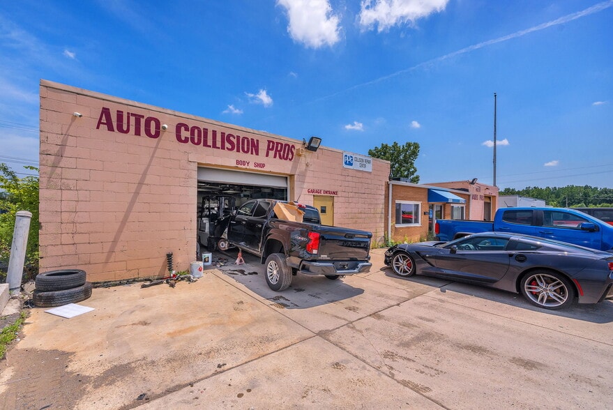 More Photos Of 29300 Goddard Rd, Romulus Manufacturing For Sale