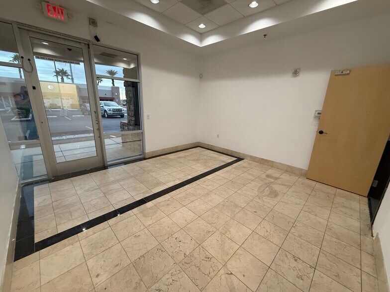 More Photos Of 5765 S Rainbow Blvd, Las Vegas Office For Lease