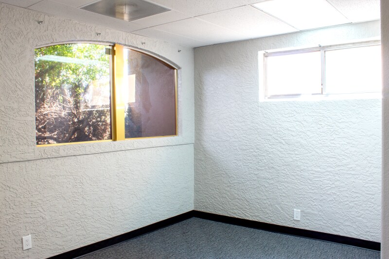More Photos Of 912 N Circle Dr, Colorado Springs Office For Lease