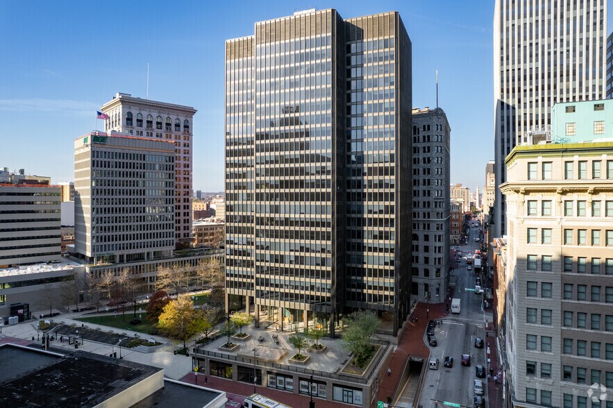 More Photos Of 100 N Charles St, Baltimore Office For Sale