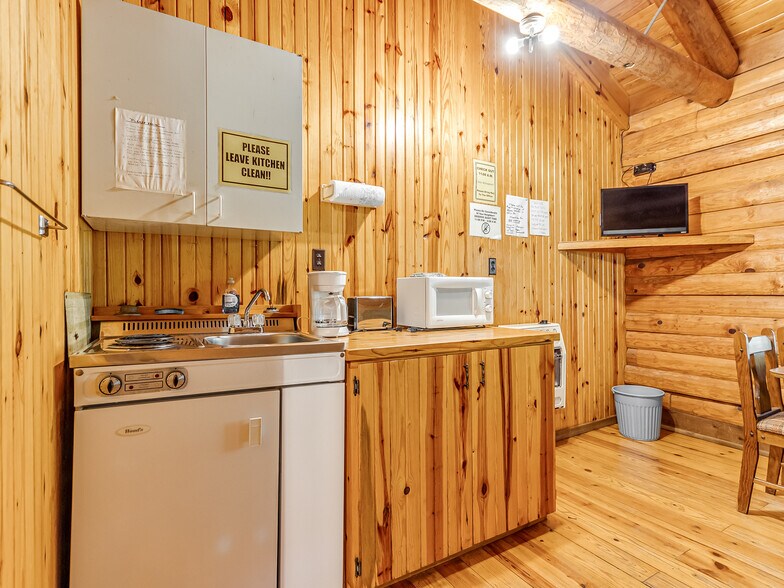 More Photos Of 20843 W Cookson Bend Rd, Cookson Hotel For Sale