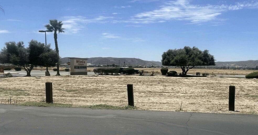 Primary Photo Of 4602 W Florida Ave, Hemet Land For Lease